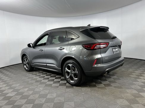 Used 2024 Ford Escape ST-Line image 11