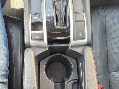 Used 2020 Honda Civic EX-L image 19