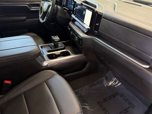 Used 2024 Chevrolet Silverado 1500 LTZ w/ Technology Package AWD/4WD image 16