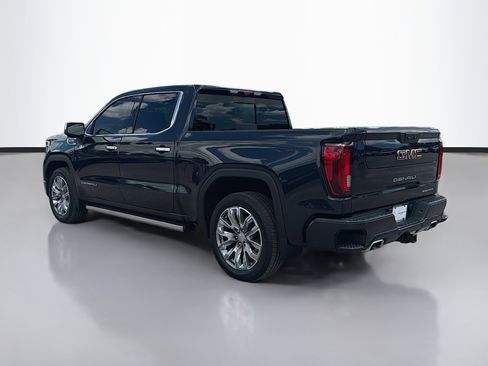 Used 2024 GMC Sierra 1500 Denali AWD/4WD image 3