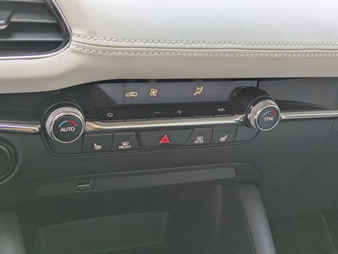 Used 2020 MAZDA MAZDA3 AWD Sedan w/ Premium Package image 23