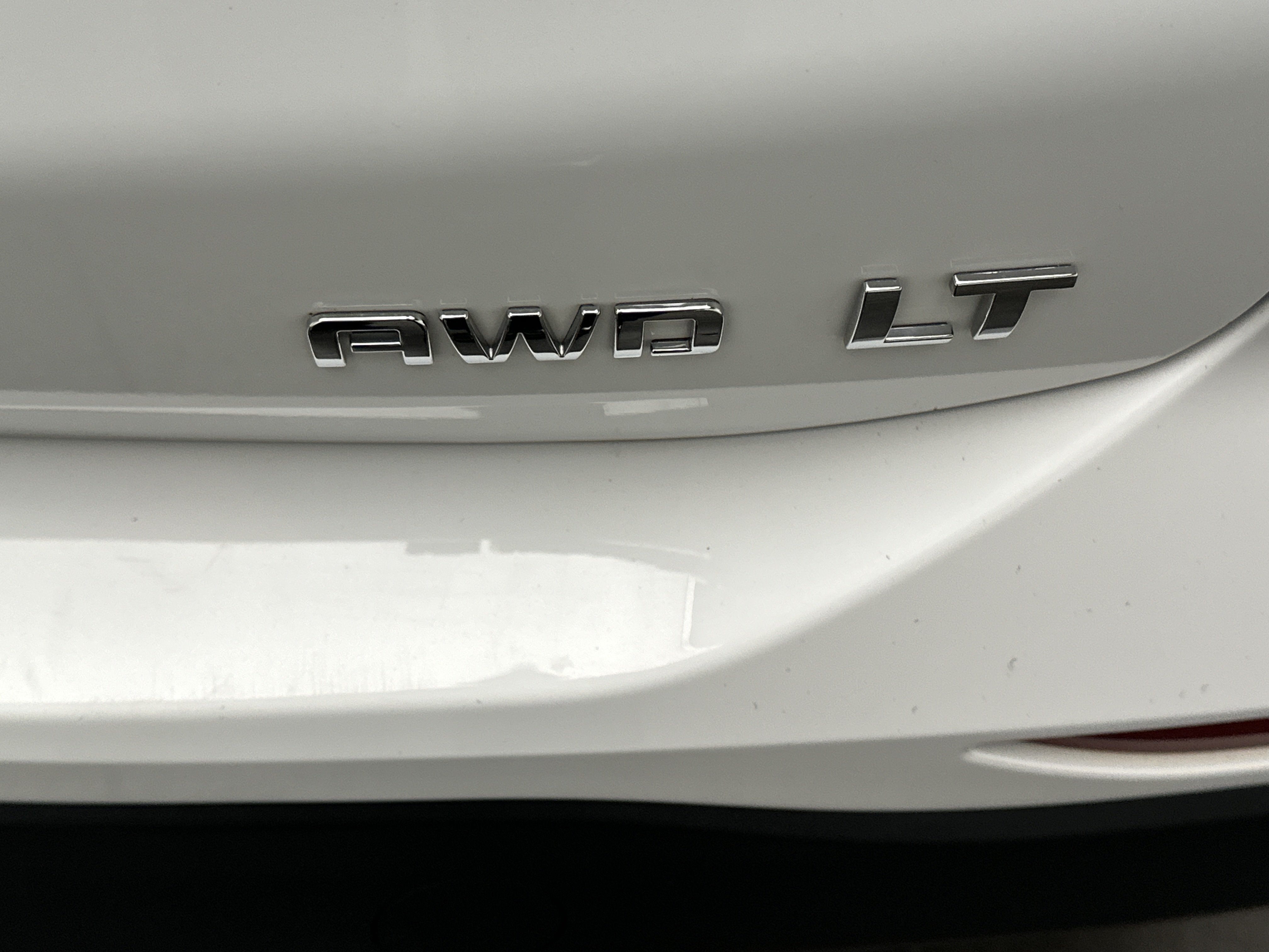 Used 2023 Chevrolet Equinox LT w/ LPO, Floor Liner Package AWD/4WD image 14