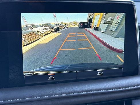 Used 2023 GMC Yukon SLT image 23