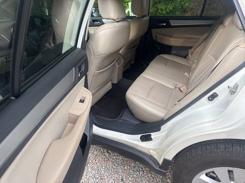 Used 2015 Subaru Outback 2.5i Premium AWD/4WD image 14