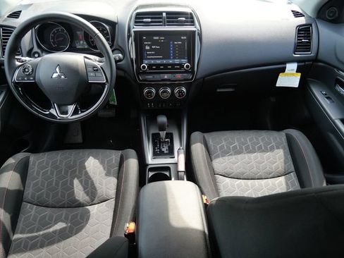 Used 2026 Mitsubishi Outlander Sport LE AWD/4WD image 13