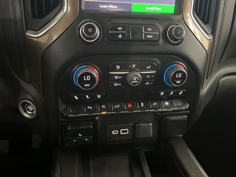 Used 2022 Chevrolet Silverado 1500 High Country image 75
