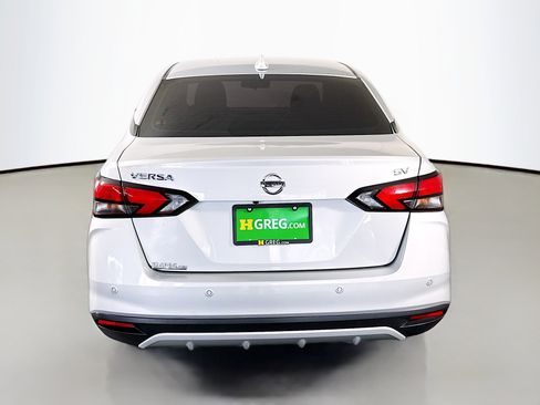 Used 2021 Nissan Versa SV image 8