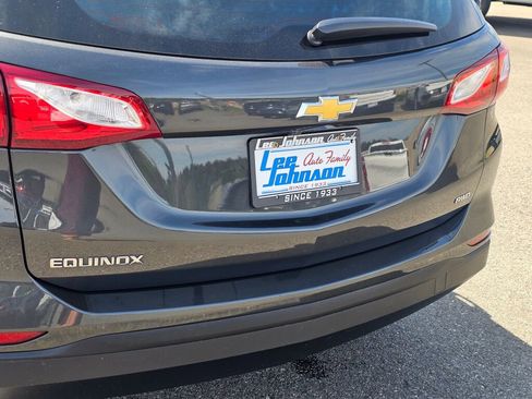 Used 2021 Chevrolet Equinox LS AWD/4WD image 23