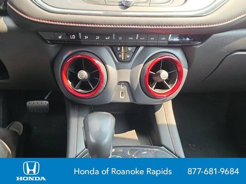 Used 2020 Chevrolet Blazer RS AWD/4WD image 16