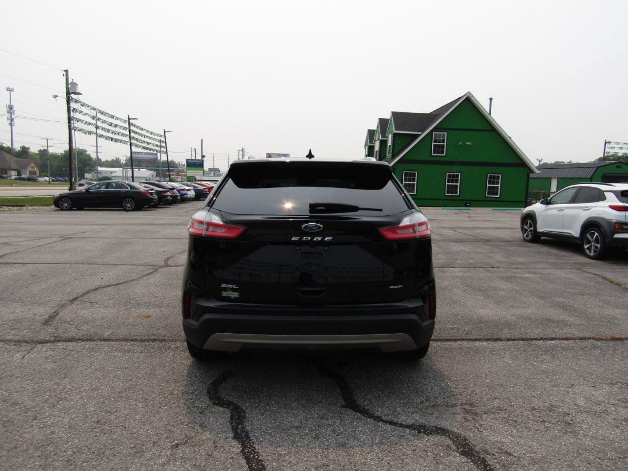 Used 2021 Ford Edge SEL w/ Convenience Package AWD/4WD image 6