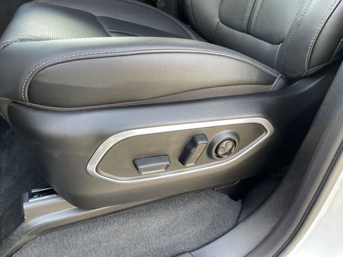 New 2026 Jeep Grand Wagoneer Limited AWD/4WD image 12