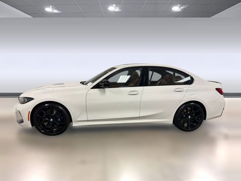 New 2026 BMW 330i Sedan w/ M Sport Package RWD image 2