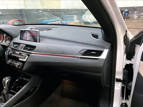 Used 2016 BMW X1 xDrive28i AWD/4WD image 18