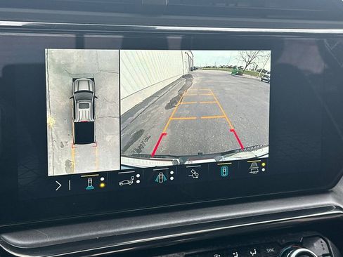 Used 2023 GMC Sierra 1500 AT4X image 20