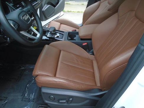 Used 2024 Audi Q5 2.0T Premium AWD/4WD image 9