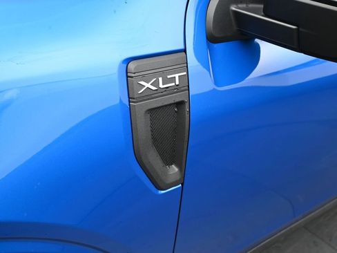 New 2025 Ford Maverick XLT w/ XLT Luxury Package image 12