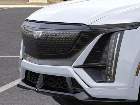 New 2026 Cadillac Lyriq V w/ LPO, Onyx Lite Package AWD/4WD image 13