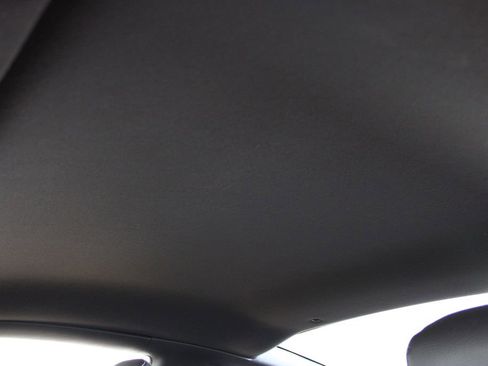 Used 2005 Ford Mustang GT Premium image 22