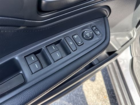 Used 2023 Honda Odyssey EX-L image 17