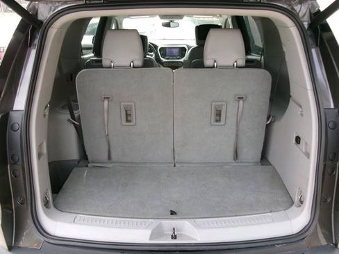 Used 2019 GMC Acadia SLT AWD/4WD image 25