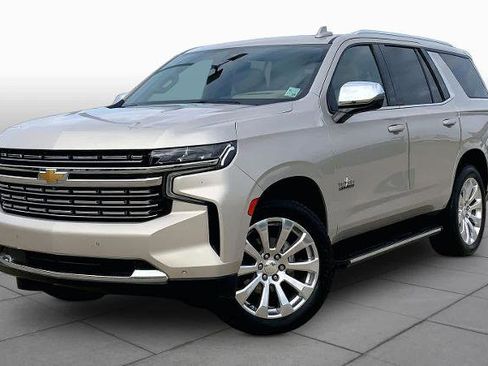 Used 2021 Chevrolet Tahoe Premier w/ Premium Package RWD image 1