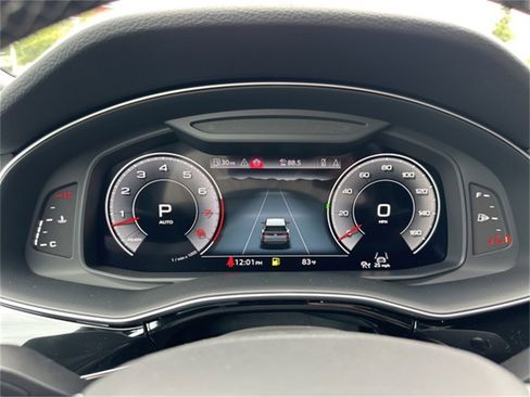 New 2025 Audi Q8 Premium Plus image 24