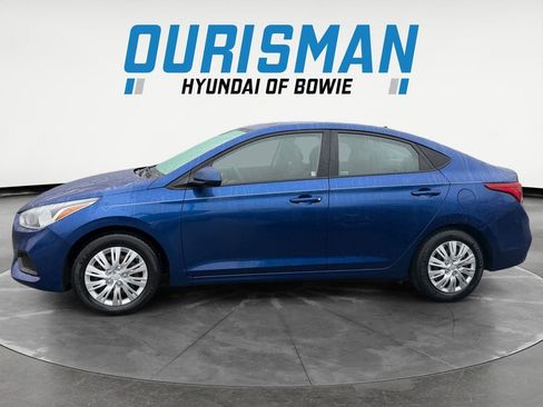Used 2020 Hyundai Accent SE image 3