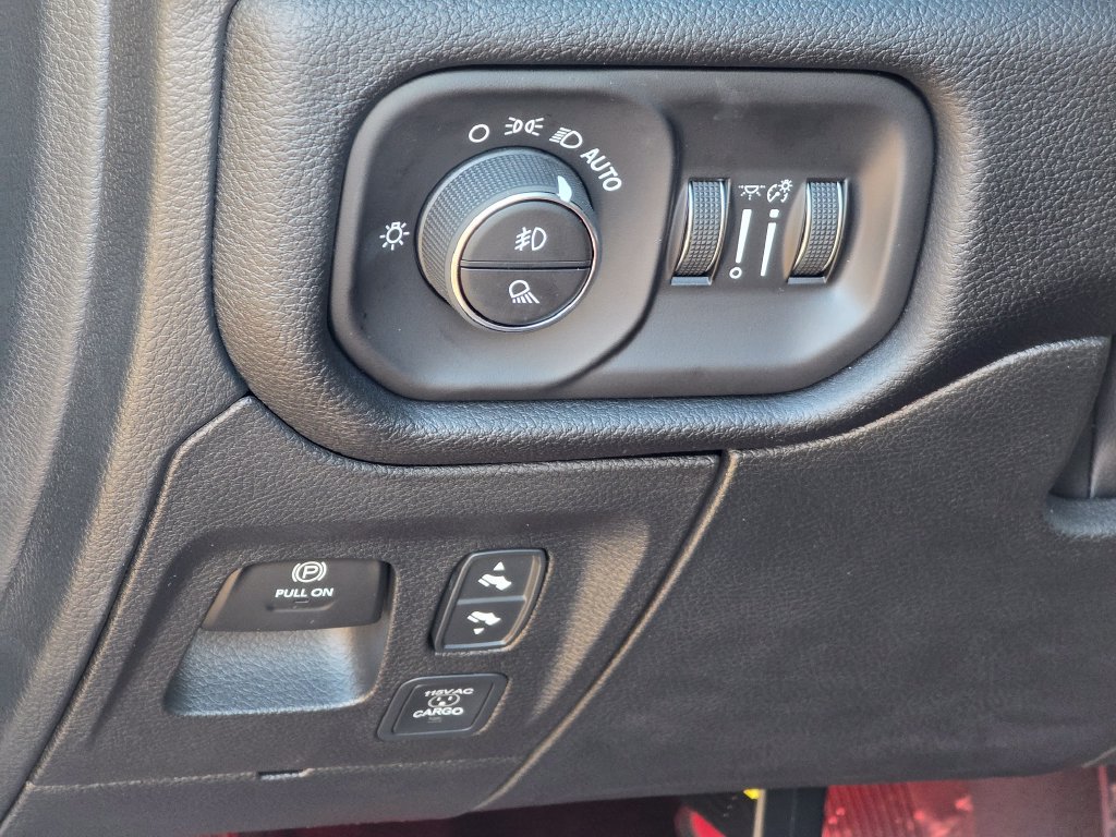 New 2026 RAM 1500 Big Horn AWD/4WD image 36