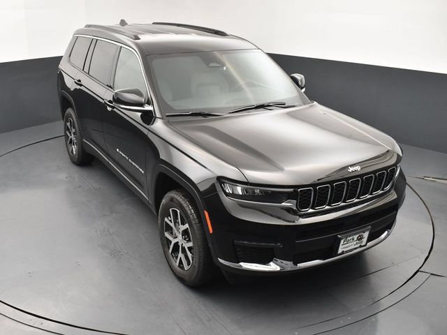 Used 2025 Jeep Grand Cherokee L Limited AWD/4WD image 13