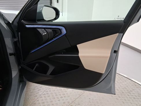 Certified 2025 BMW X3 xDrive30i w/ Premium Package image 32