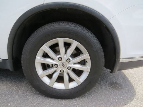 Used 2019 Dodge Durango SXT w/ 3rd Row Seating Group RWD image 8
