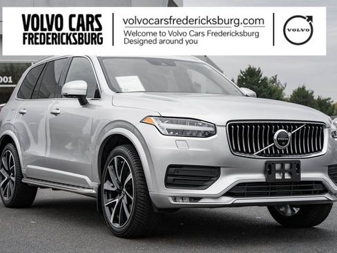 Used 2022 Volvo XC90 T6 Momentum w/ Advanced Package image 1