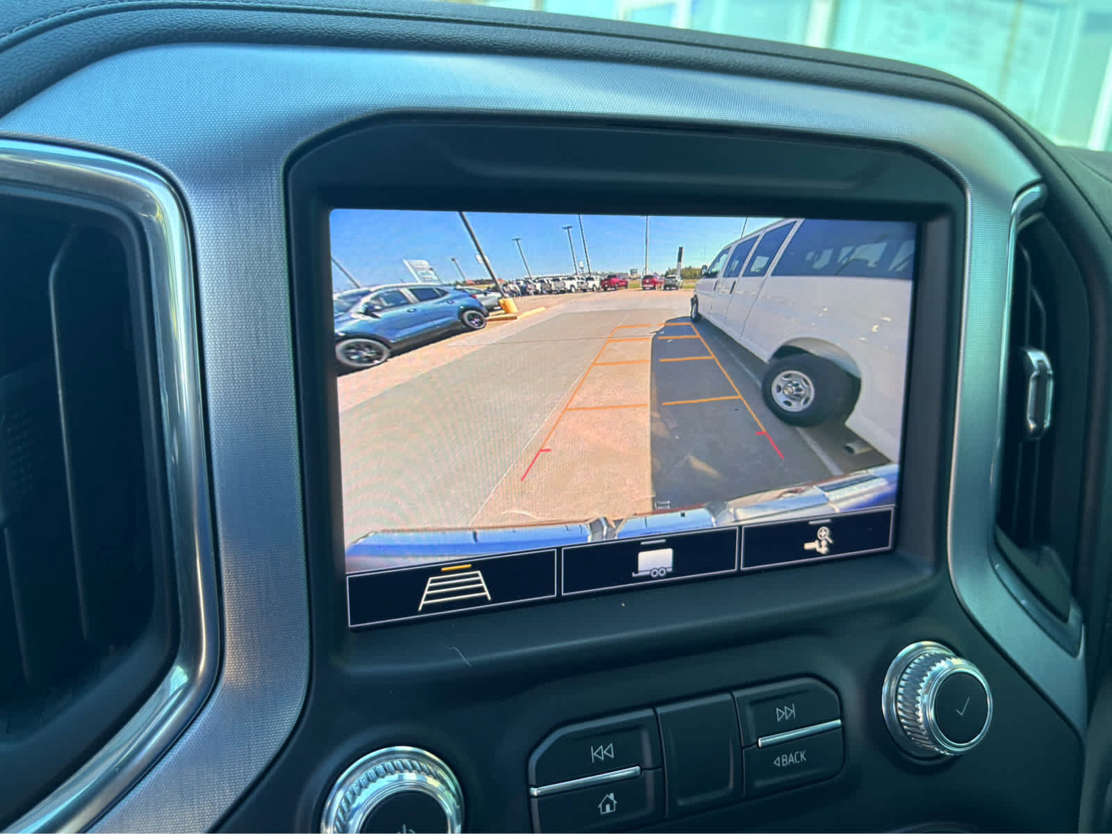 Used 2020 GMC Sierra 1500 SLT AWD/4WD image 26