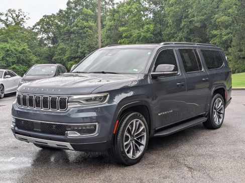 Used 2024 Jeep Wagoneer L Series II w/ Convenience Group I AWD/4WD image 5