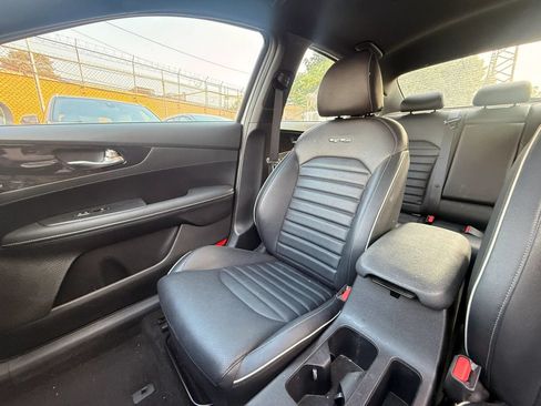 Used 2024 Kia Forte GT-Line w/ GT-Line Premium Package FWD image 14