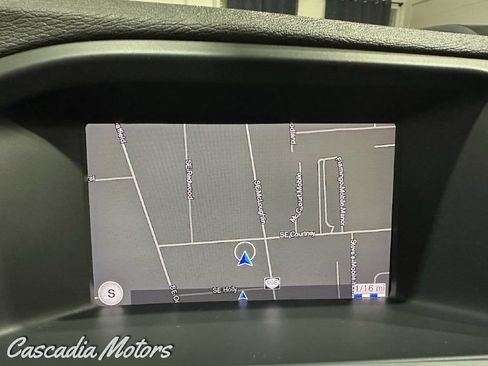 Used 2018 Volvo V60 T5 Dynamic w/ Vision Package AWD/4WD image 17