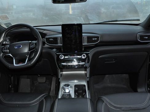 Used 2023 Ford Explorer ST w/ Equipment Group 401A image 18