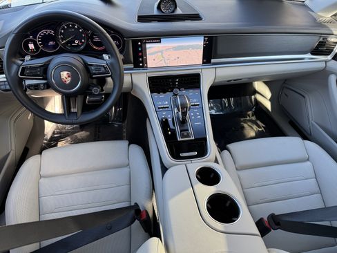 Certified 2023 Porsche Panamera 4 image 16