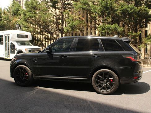 Used 2019 Land Rover Range Rover Sport SVR AWD/4WD image 9