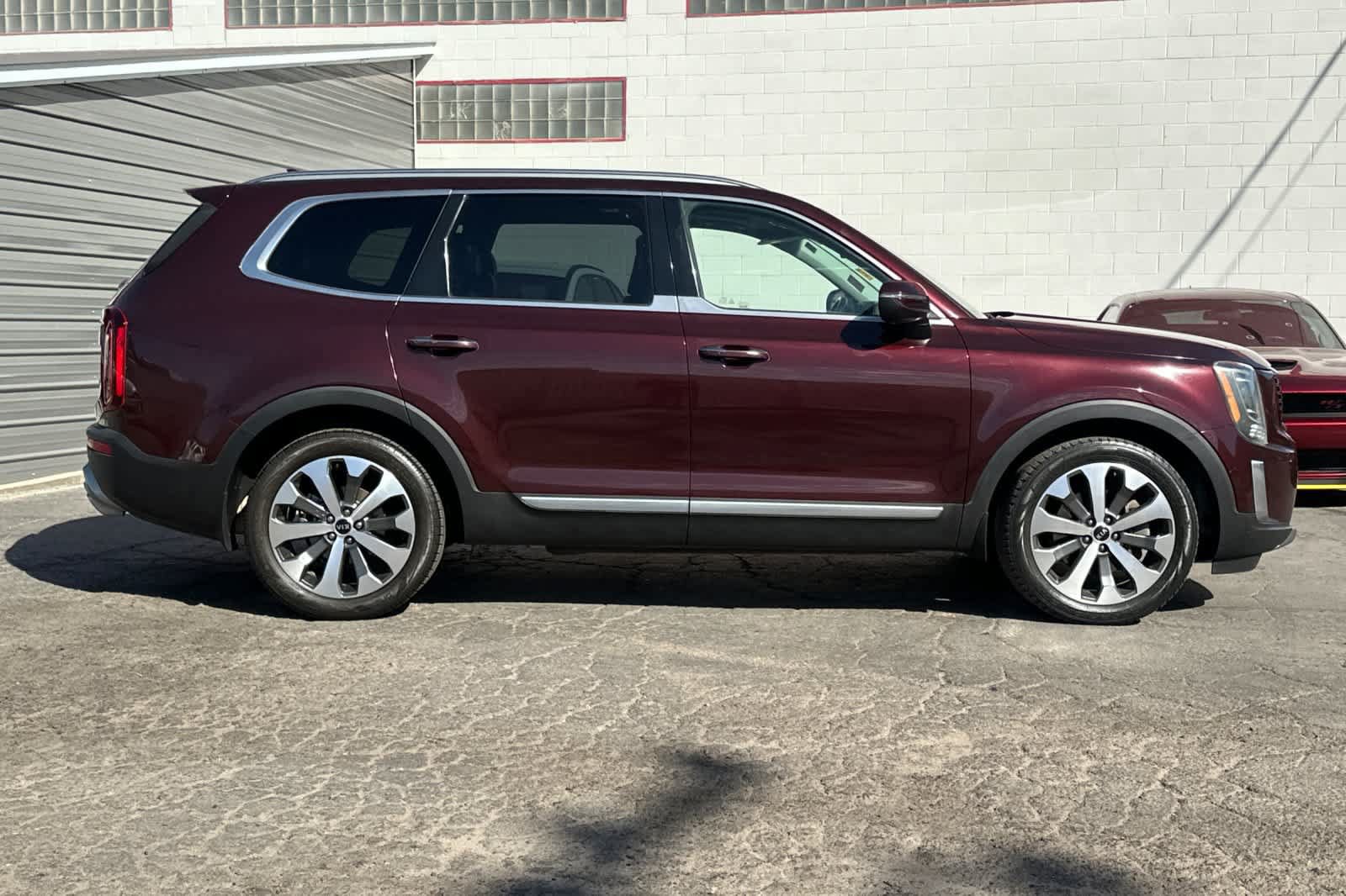Used 2020 Kia Telluride S w/ S 8 Passenger Seating Package FWD image 9