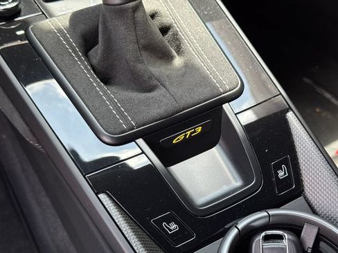 Used 2022 Porsche 911 GT3 RWD image 15