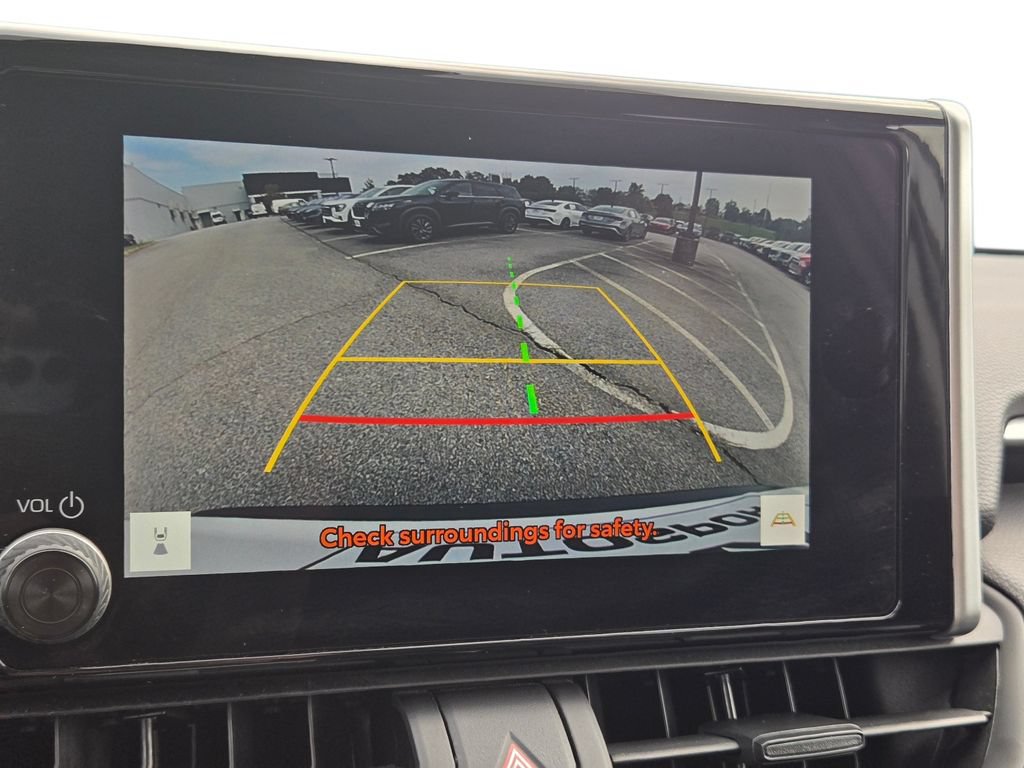 Used 2025 Toyota RAV4 XLE AWD/4WD image 30