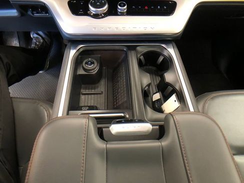 Certified 2025 Ford Expedition Max Active AWD/4WD image 12
