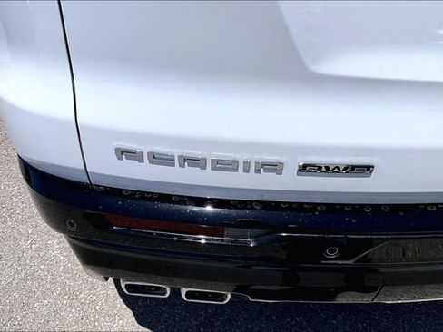 Used 2026 GMC Acadia Denali Ultimate AWD/4WD image 33
