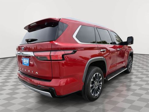 Used 2024 Toyota Sequoia Limited w/ Tow Technology Package AWD/4WD image 4
