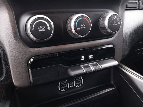 Used 2020 RAM 1500 Rebel image 16