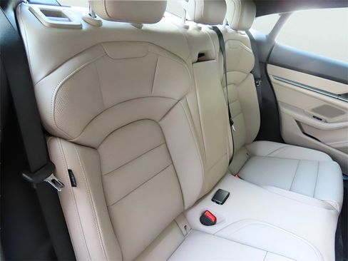 New 2025 Porsche Taycan image 17