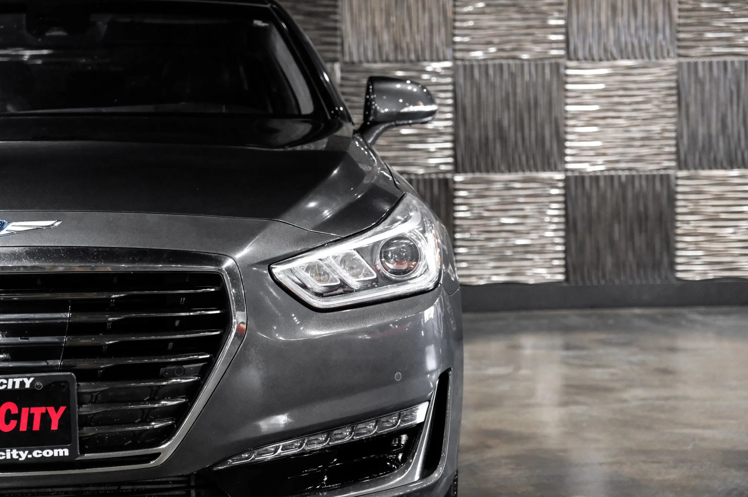 Used 2018 Genesis G90 3.3T Premium AWD/4WD image 48