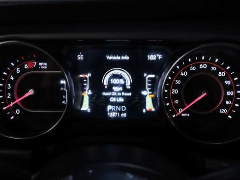 Used 2021 Jeep Wrangler Rubicon AWD/4WD image 15