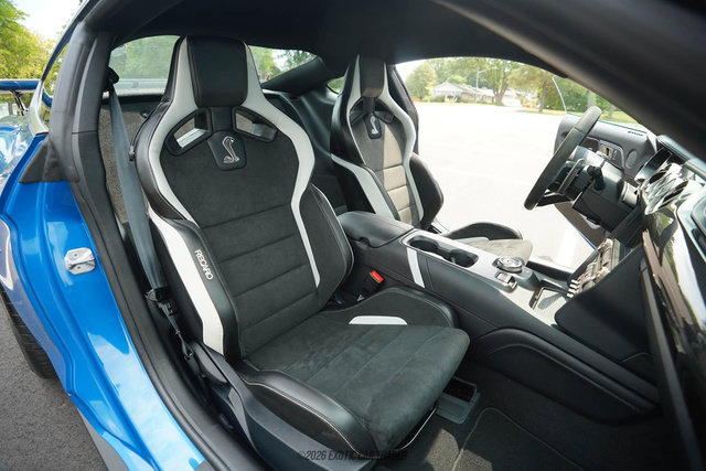 Used 2021 Ford Mustang Shelby GT500 w/ Carbon Fiber Track Pack RWD image 52